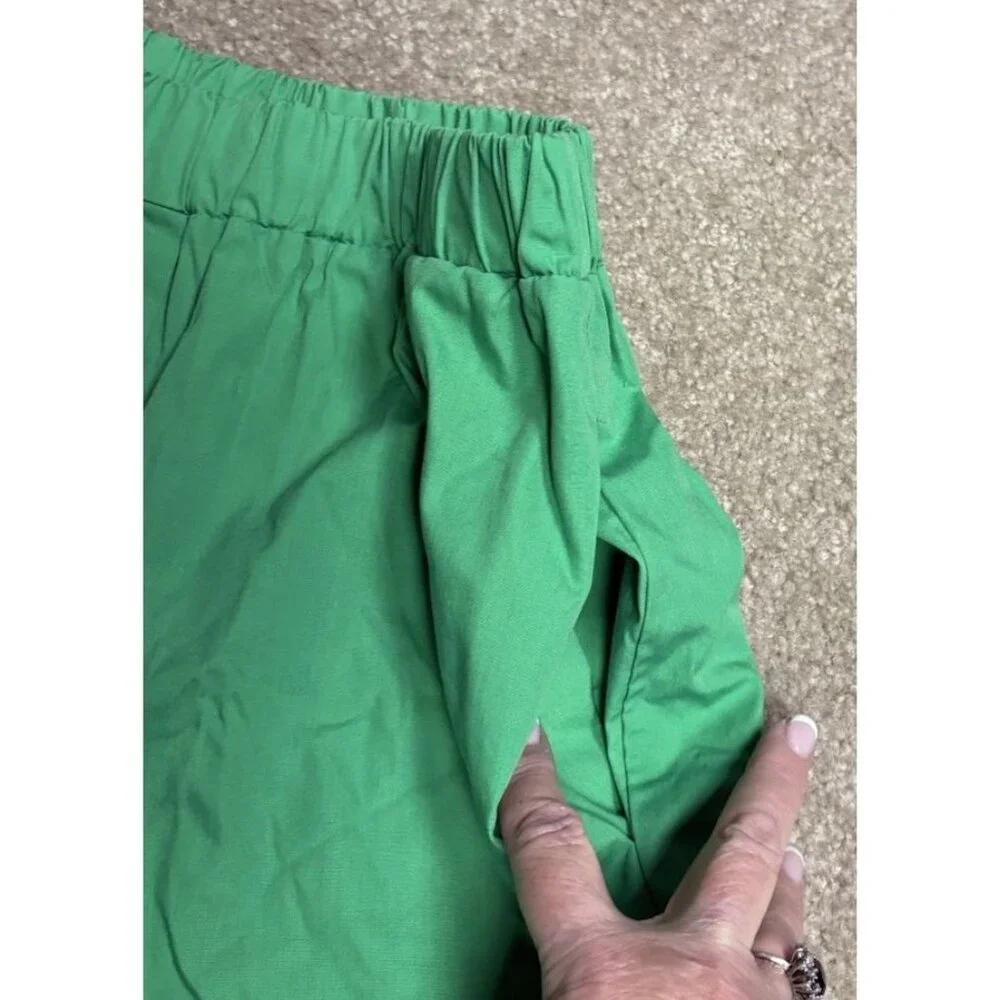 Artizia Babaton Green High Waist Shorts 4-1/4” Inseam Pockets Women's Size 4 - Picture 2 of 8
